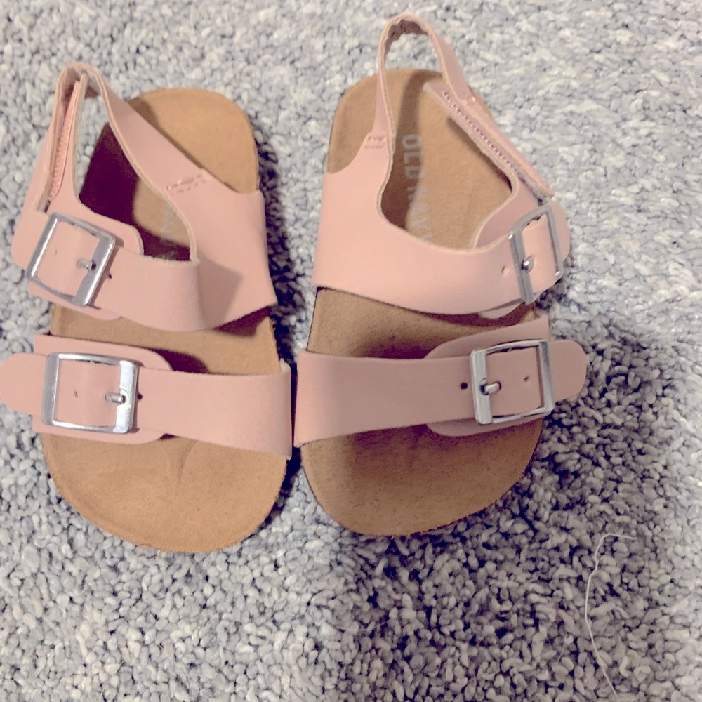 Old navy baby girl sandals!